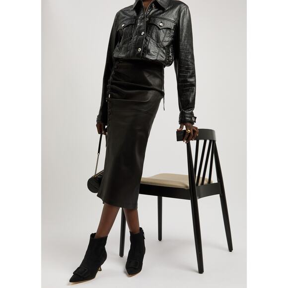 Manolo Blahnik Baylow Black Suede Ankle Boots Maysale Buckle Heel 50mm Size 38.5 - Picture 2 of 16